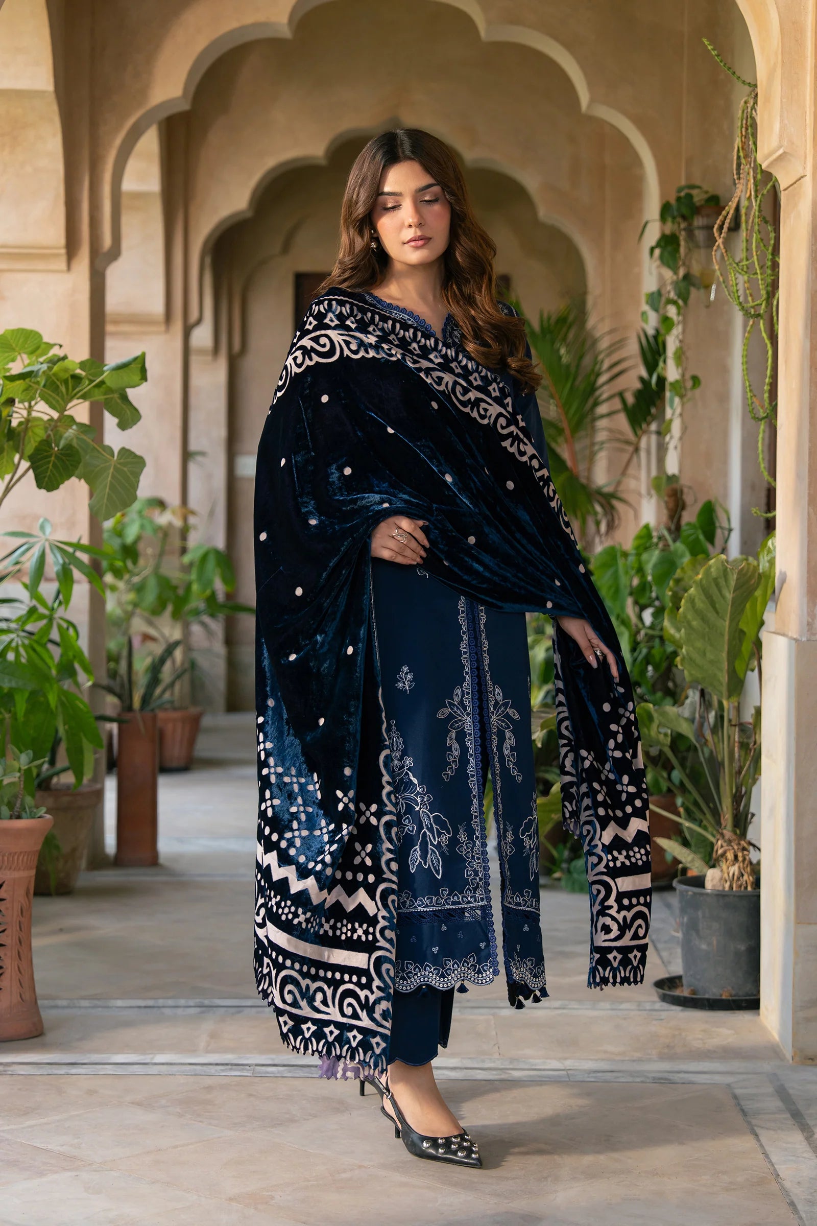 MIDNIGHT BLUE - Raaya The Plush Edit '26