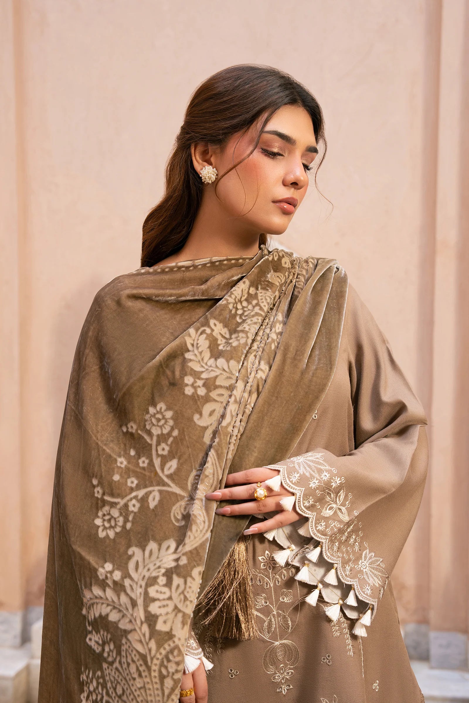 MUTED TRUFFLE - Raaya The Plush Edit '26