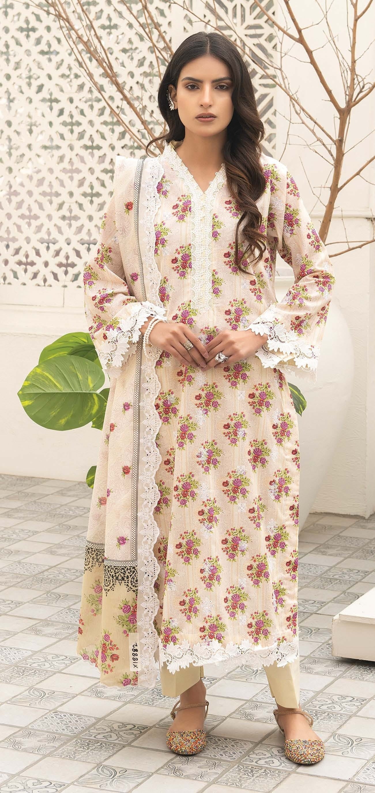 Mashaál by Riaz Arts – D/10 | Embroidered Lawn Shirt with Embroidered Lawn Voile Dupatta