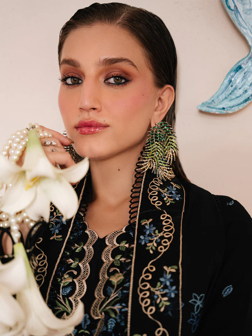 MAHNUR SG-011 | Embroidered Karandi 3-Piece Unstitched Winter Suit with Wool Shawl