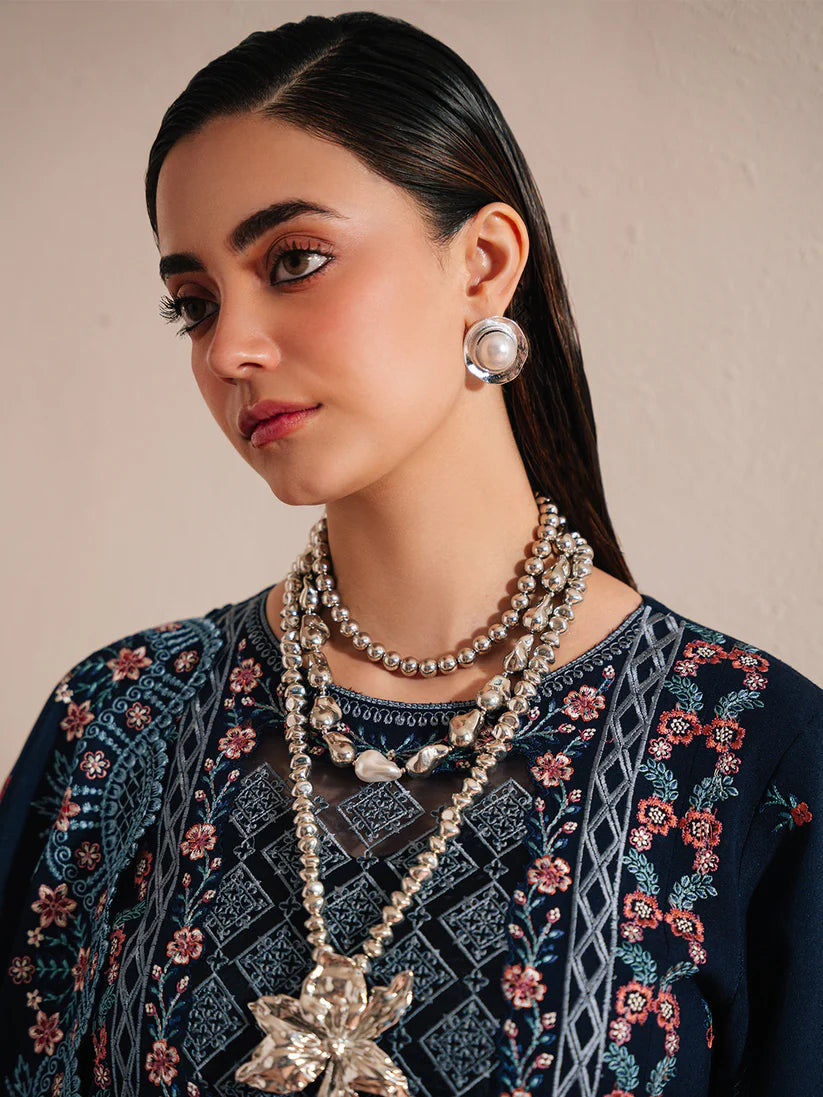 MAHNUR SG-012 | Heavily Embroidered Karandi 3-Piece Unstitched Winter Suit with Wool Shawl