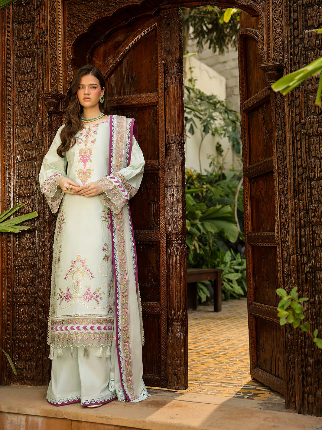 SH-12 | SHANAYA LAWN 26 VOL 2 BY MAHNUR