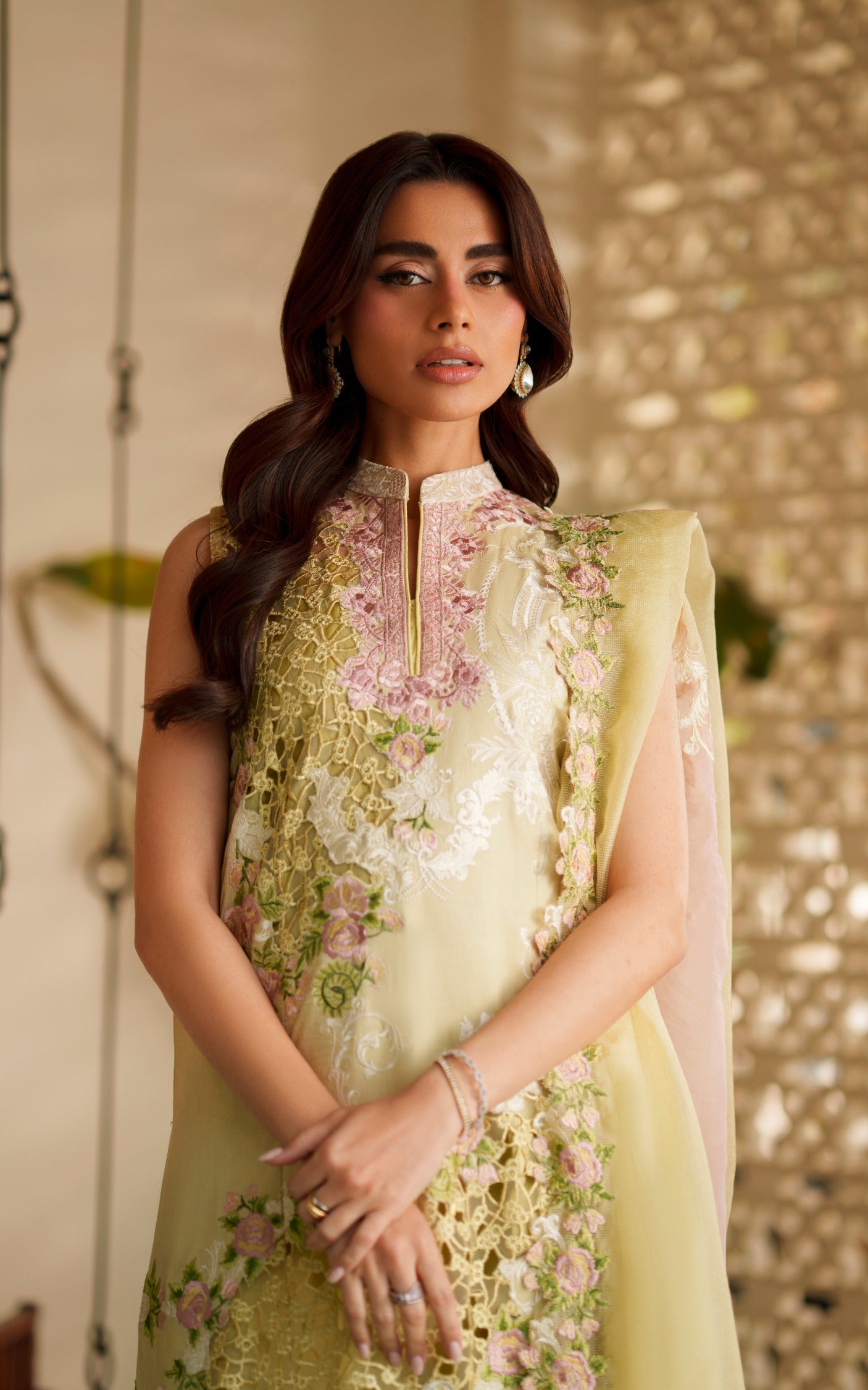 Heirloom VUL26-03 | Versa Luxury Embroidered Lawn 3pc