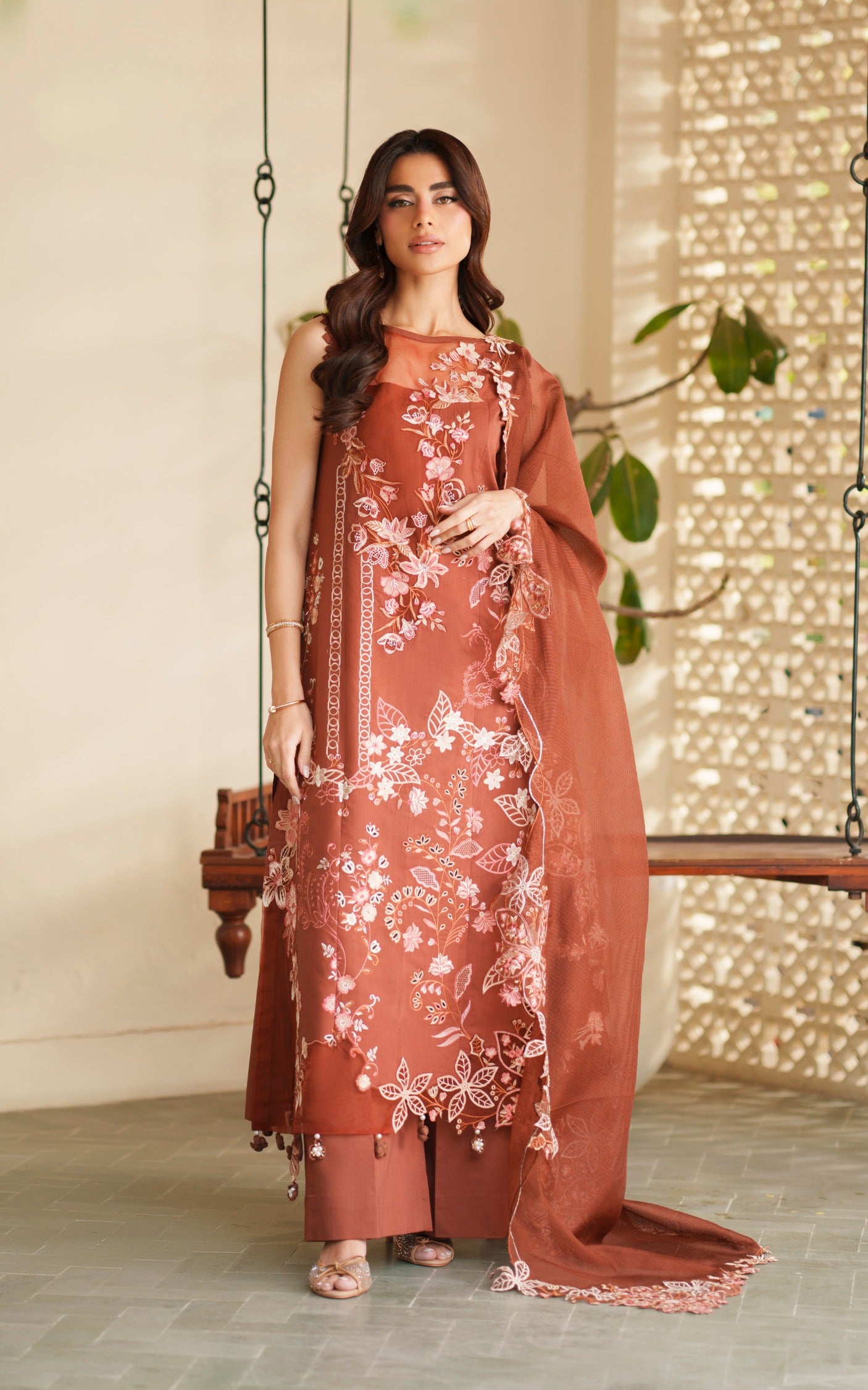Legacy Bloom VUL26-04 | Versa Luxury Embroidered Lawn 3pc