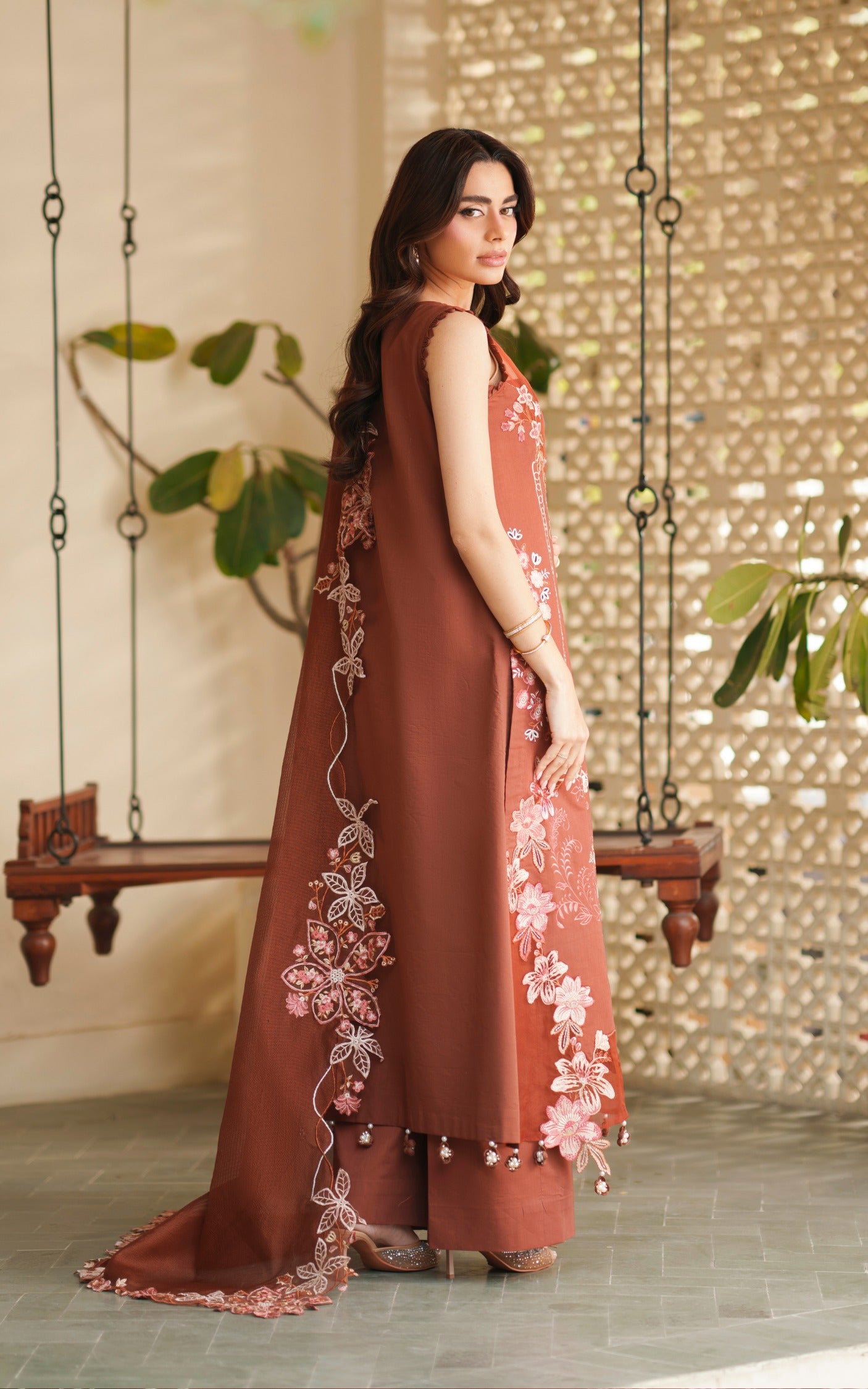 Legacy Bloom VUL26-04 | Versa Luxury Embroidered Lawn 3pc