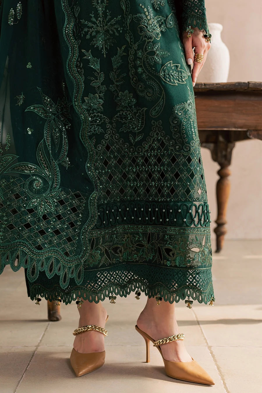 Nureh NE-271 – Luxury Embroidered Karandi 3 Piece Unstitched Suit | Chiffon Dupatta