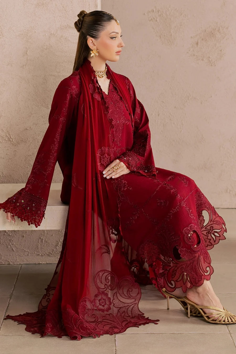 Nureh NE-274 – Luxury Embroidered Karandi 3 Piece Unstitched Suit | Chiffon Dupatta