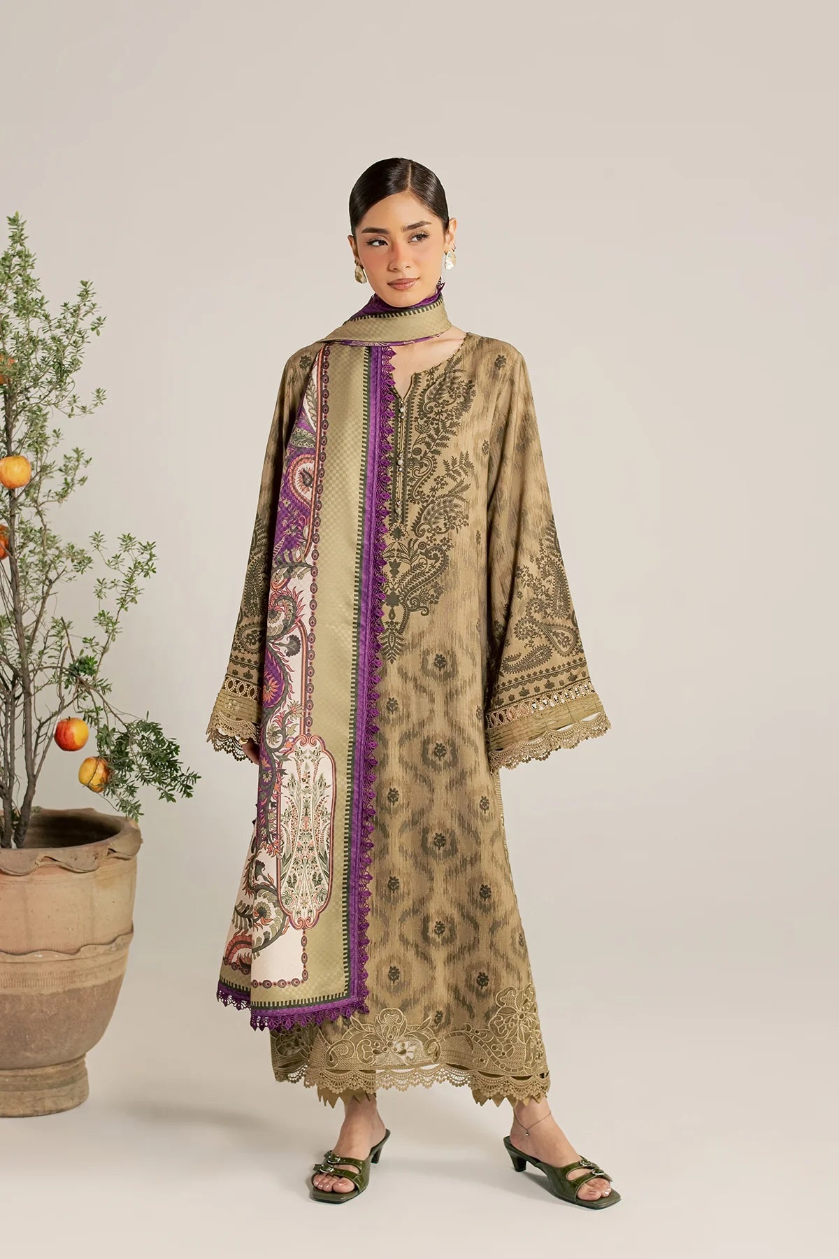 DA-157 - DAHLIA BY DARIA
